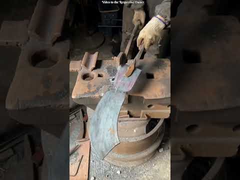 Thumbnail for 8 ke pahade mein hamara jivan basa hai.😱 #shorts #motivation by Facts Spotted