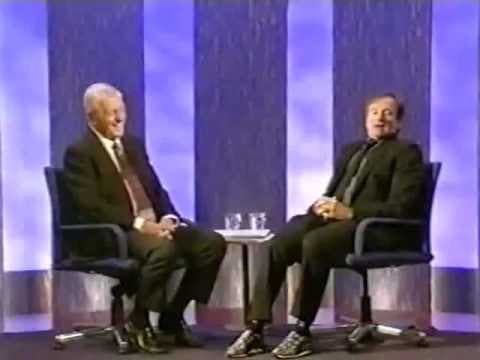 Thumbnail for Robin Williams - Parkinson interview [2002] by pixelfandango