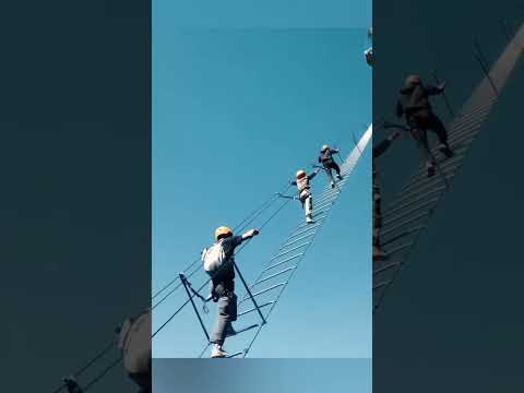 Thumbnail for La Escalera del Cielo en China solo para valientes by Innovative & cool invention ES