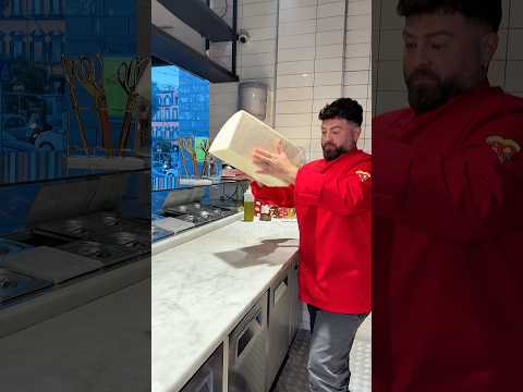 Thumbnail for Provola affumicata , carciofi e pecorino in doppia consistenza su un impasto contemporaneo by Vincenzo Capuano