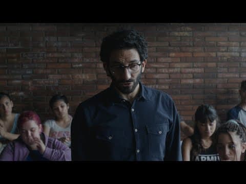 Thumbnail for El suplente - Trailer by Trailers y Estrenos