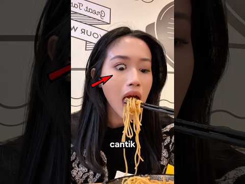 Thumbnail for Orang Ini Melotot Tiap Kali Makan,Ternyata Ini Kondisi Medis Langka‼️😱 by 2biji