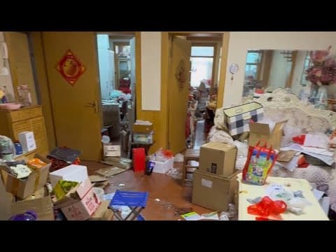Thumbnail for Decluttering an Online Shopping Addict Mom’s House in Jinan, China | Huge Home Makeover by Merry Sweet Home