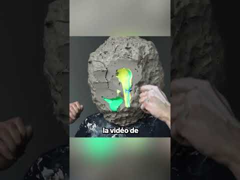 Thumbnail for Il Enveloppe Sa Tête Avec Du Ciment by Bleu