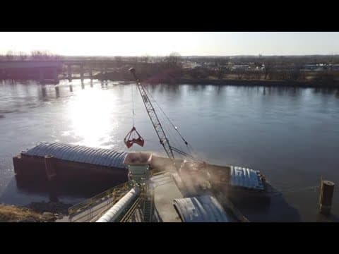 Thumbnail for Clam bucket on a friction crane | Unloading a barge with a crane by To The Top Crane