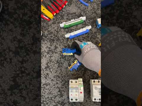 Thumbnail for Jak zrobić tablicę do ćwiczeń dla elektryka? #elektryk #elektryka #zrobtosam by Bardzo_Latwo