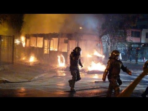 Thumbnail for #LTenVivo | Explicación social a la crisis by La Tercera