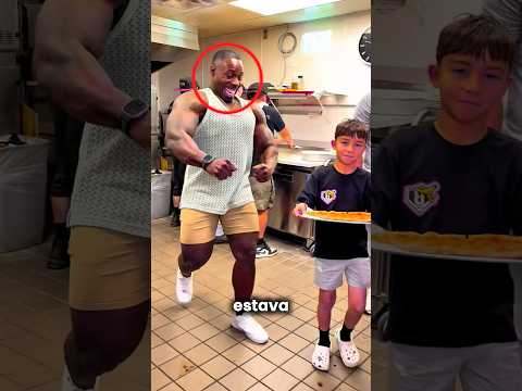 Thumbnail for Ele Comeu a PIZZA Toda! #curiosidades #incrivel #engraçado by Muleke Legal