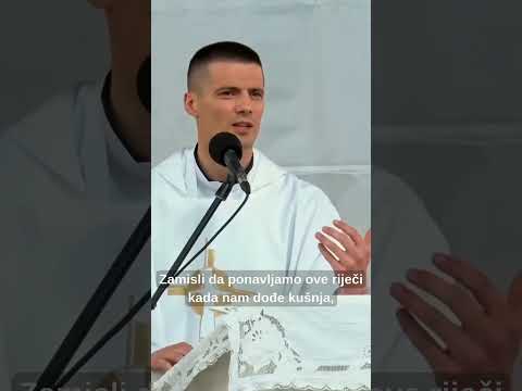 Thumbnail for Predivna lekcija od Boga i predivni don Luka Klarica! ❤️ #vjera #molitva #religija #bogjetu #isus by Bog Je Tu