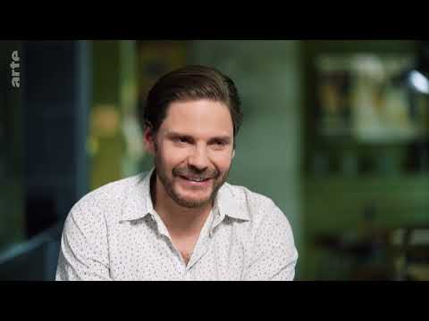 Thumbnail for Daniel Brühl - "El atractivo del mal". | Documental ARTE Subtitulado by Wanderer at Home