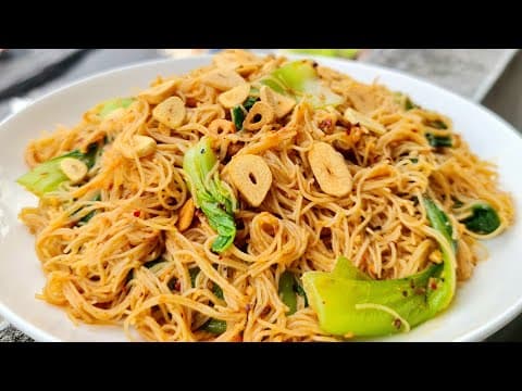 Thumbnail for ဆန်ကြာဇံမန်ကျည်အချဥ်သုပ် ခံတွင်းပျက် နေမကောင်းစစပြောက် အလွယ်သုပ်စားရအောင်နော် 🍝🥣 by BOYMK အစားတလိုင်း