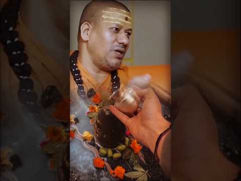 Thumbnail for अगर गंगाजल न हो तो ऐसे करें शिवलिंग पर जल अर्पण l Ft. kailashanand giri ji #shorts #shortsfeed by Podtak30