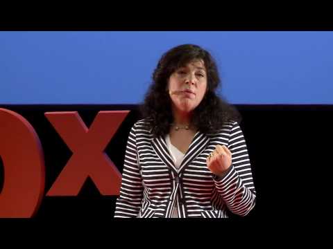 Thumbnail for Identidades interculturales para contrarrestar la xenofobia | Lidia Camara | TEDxValladolid by TEDx Talks
