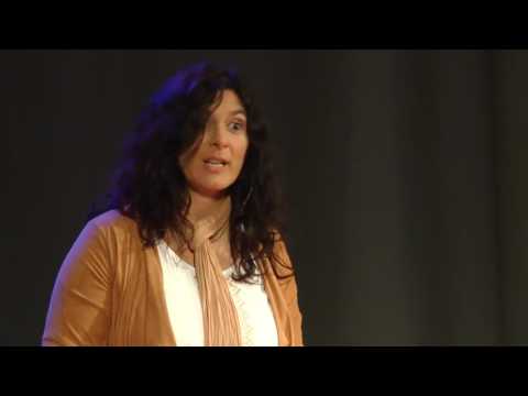 Thumbnail for Neurociencia y aprendizaje: ¿alianzas prometedoras? | María Laura De la Barrera | TEDxRioCuarto by TEDx Talks