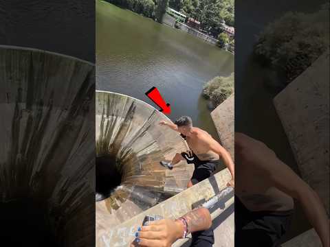 Thumbnail for اراد ان يقفز داخل ثقب السد و هذا ما حدث 😱 by Algerian People